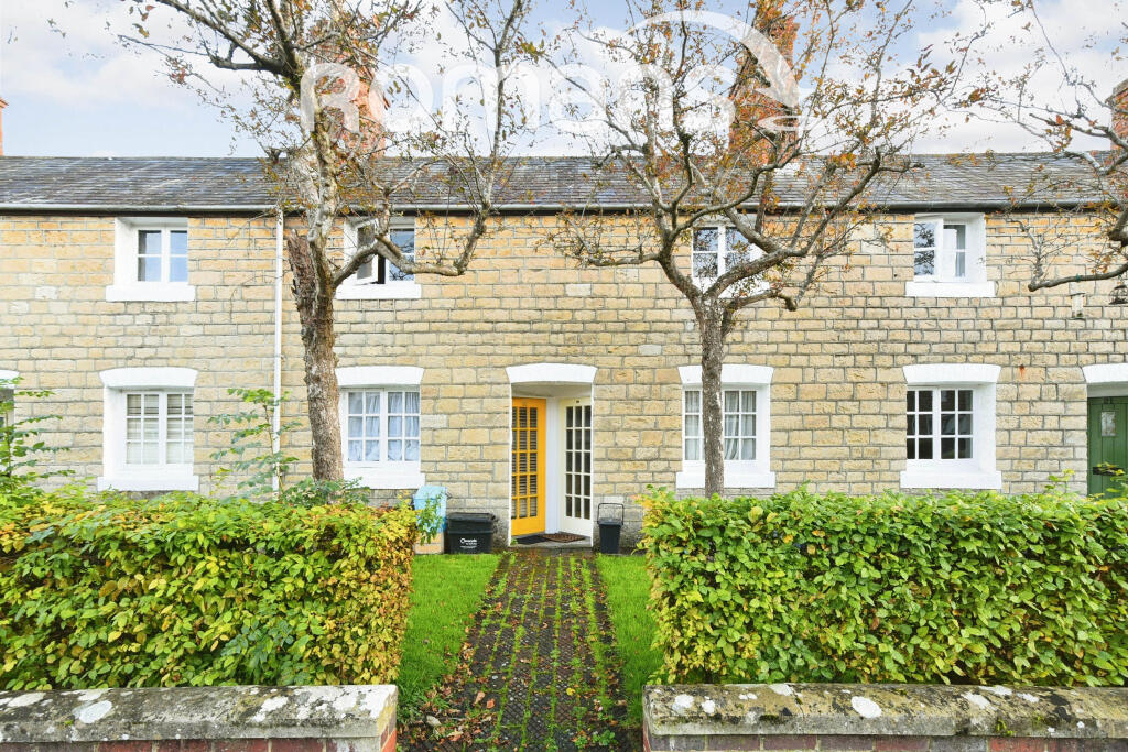 Main image of property: Exeter Street, Swindon, SN1
