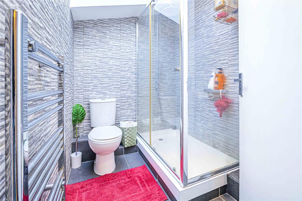 House in Watford - View 5