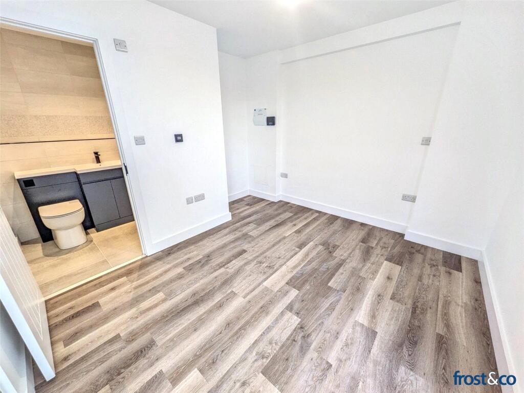 Jefferson Avenue, Hamworthy, Poole, Dorset, BH15 photo 5