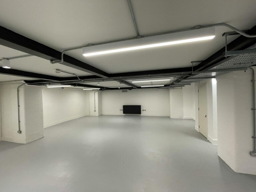 LG Floor.jpg