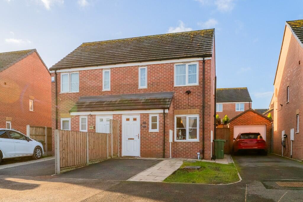 Main image of property: Carleton Glen, Pontefract, West Yorkshire, WF8