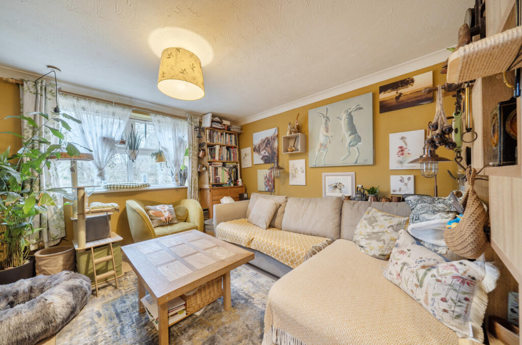 Apartment in Bracknell - View 2