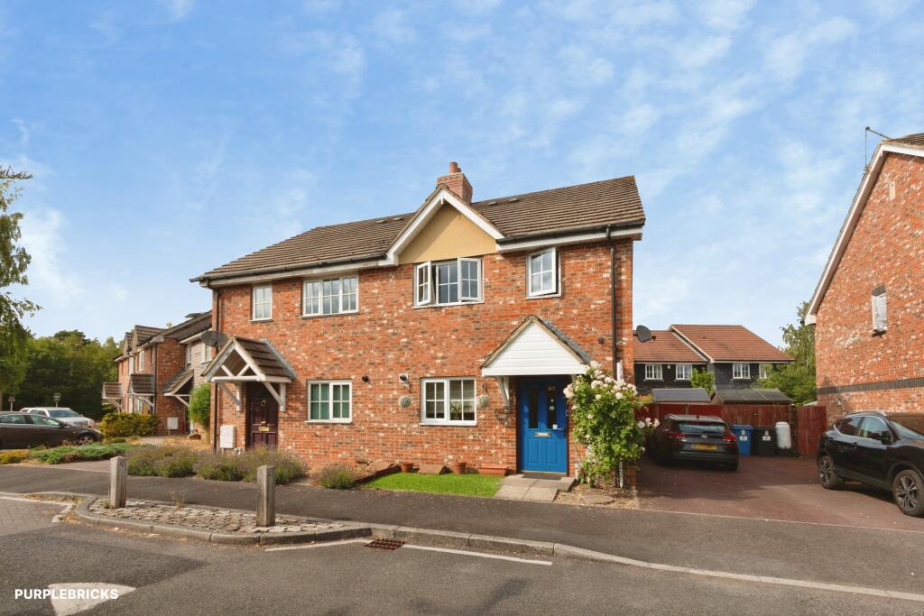 Main image of property: Twyford Close, Fleet, GU51
