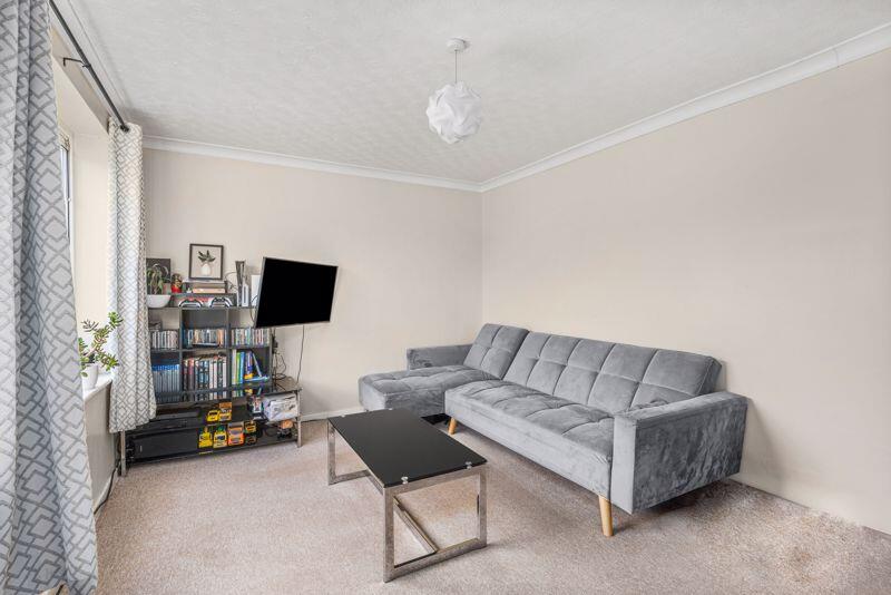 10, Hearthway, Banbury - No onward chain photo 2