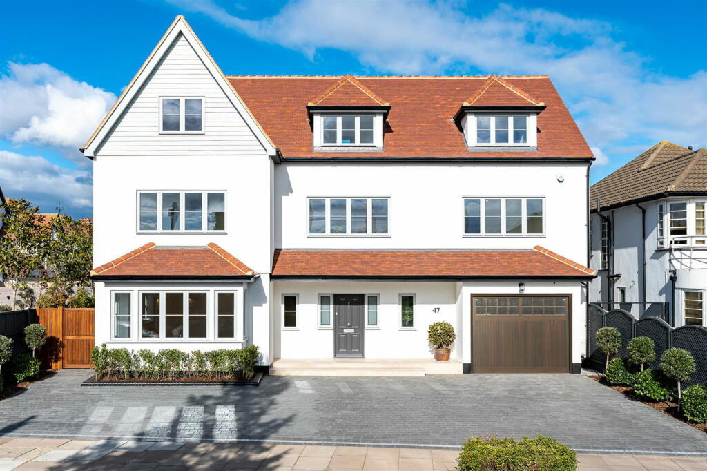 5-bed detached on Second Avenue, Westcliff-On-Sea, £2,200,000