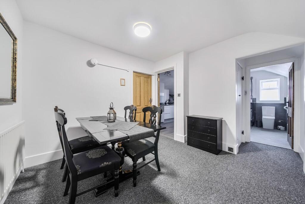 Apartment in Portsmouth - More