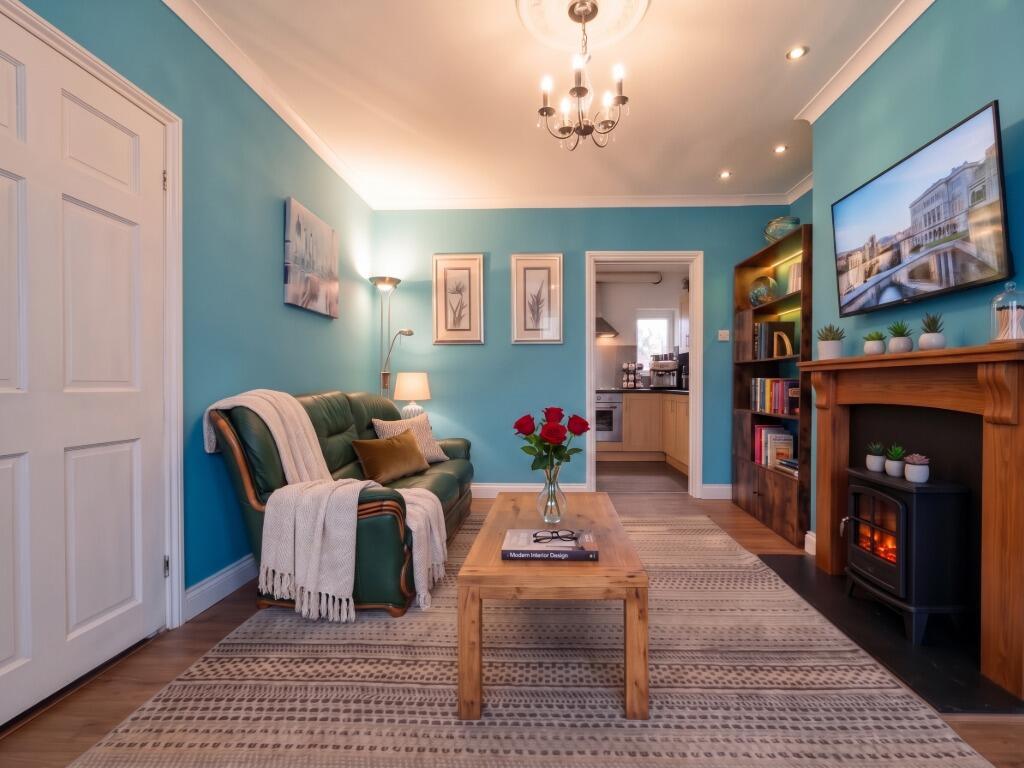 House in Hull, Kingston upon Hull - View 2