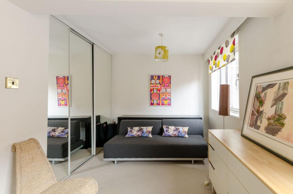 Apartment in London - View 2