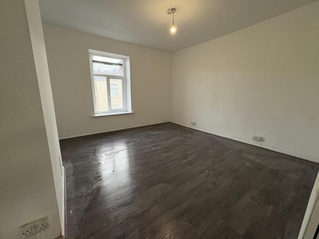House in Hyndburn, Oakenshaw - View 6