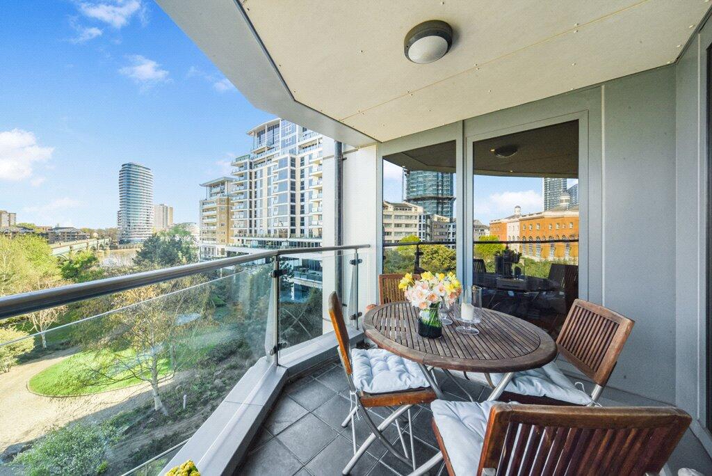 Apartment in London, Imperial Wharf, Fulham - More