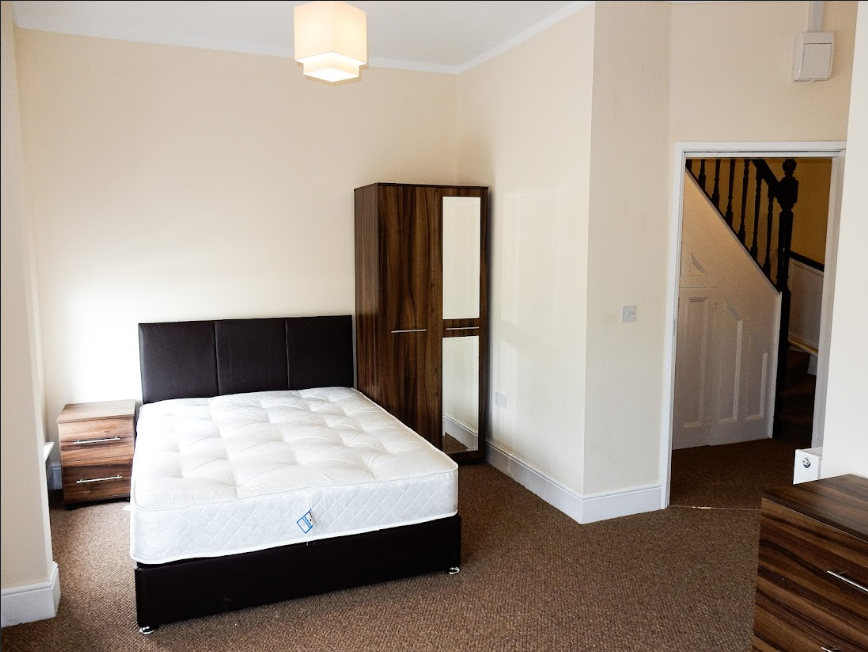 House in Nottingham, Long Eaton - More