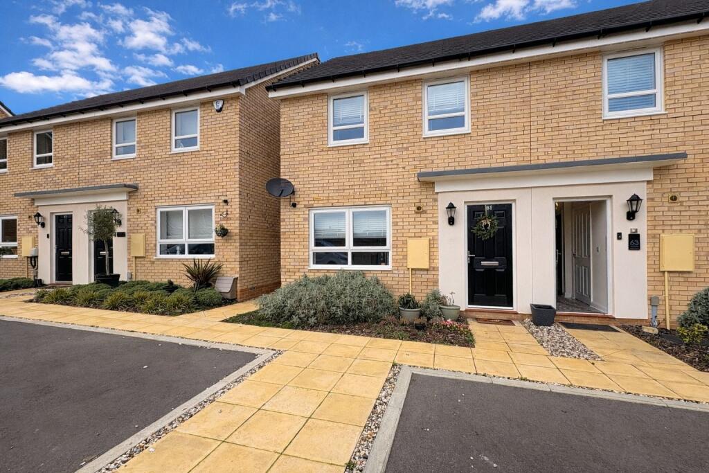 Main image of property: Admiral Crescent, Hullbridge, Essex, SS5 6FS