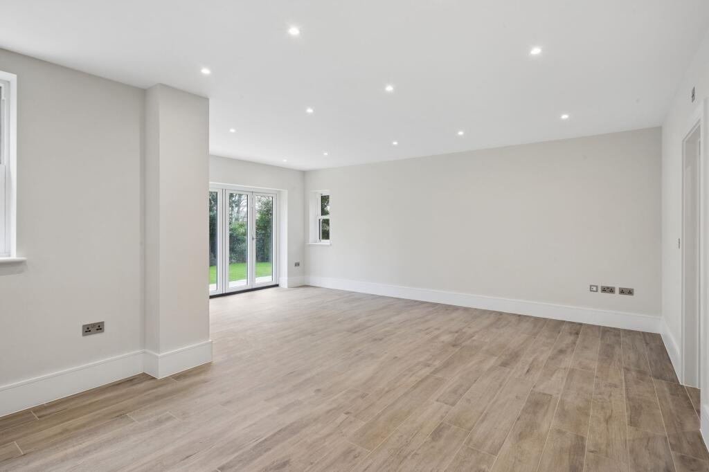 House in Dacorum, Tring - View 4
