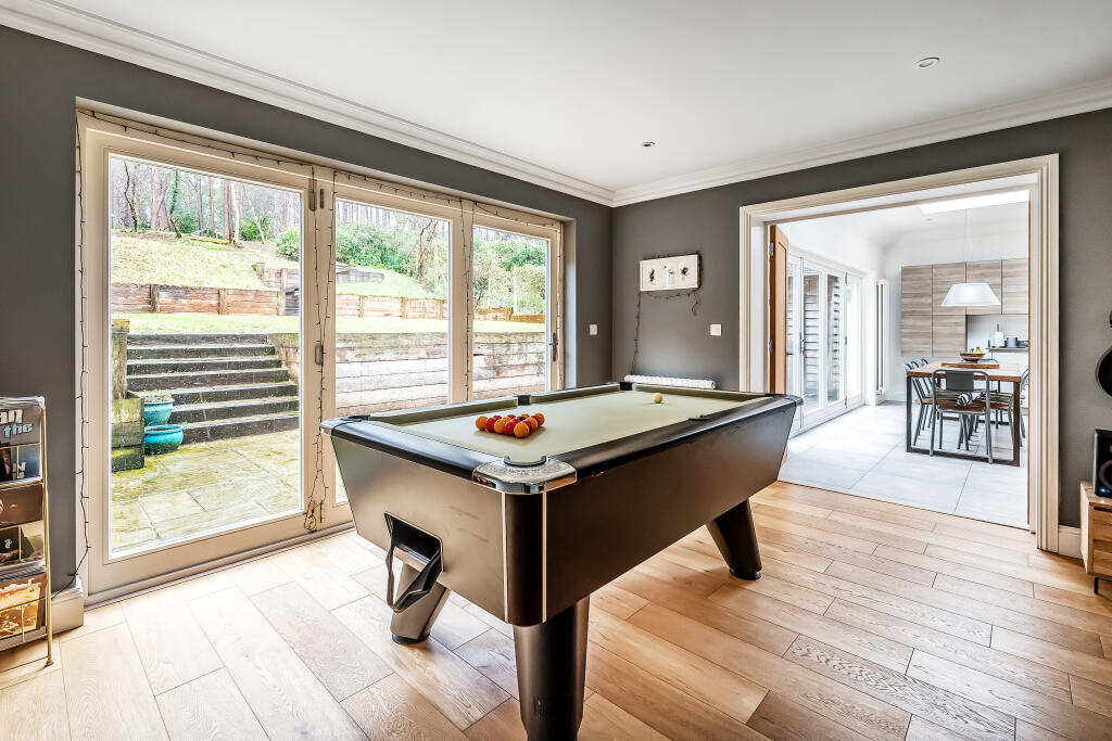 House in Waverley, Farnham - View 5