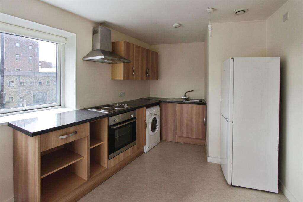 Apartment in Sheffield - View 2
