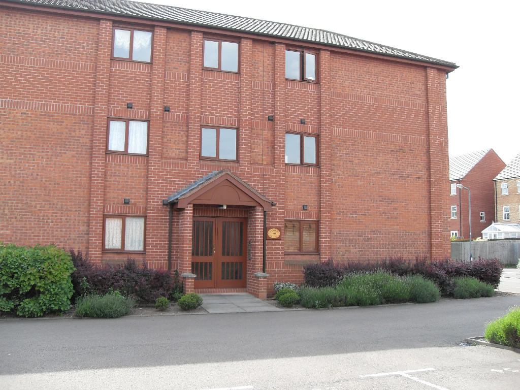 Main image of property: Gillett Close, Weavers Green, Nuneaton, CV11 5XW