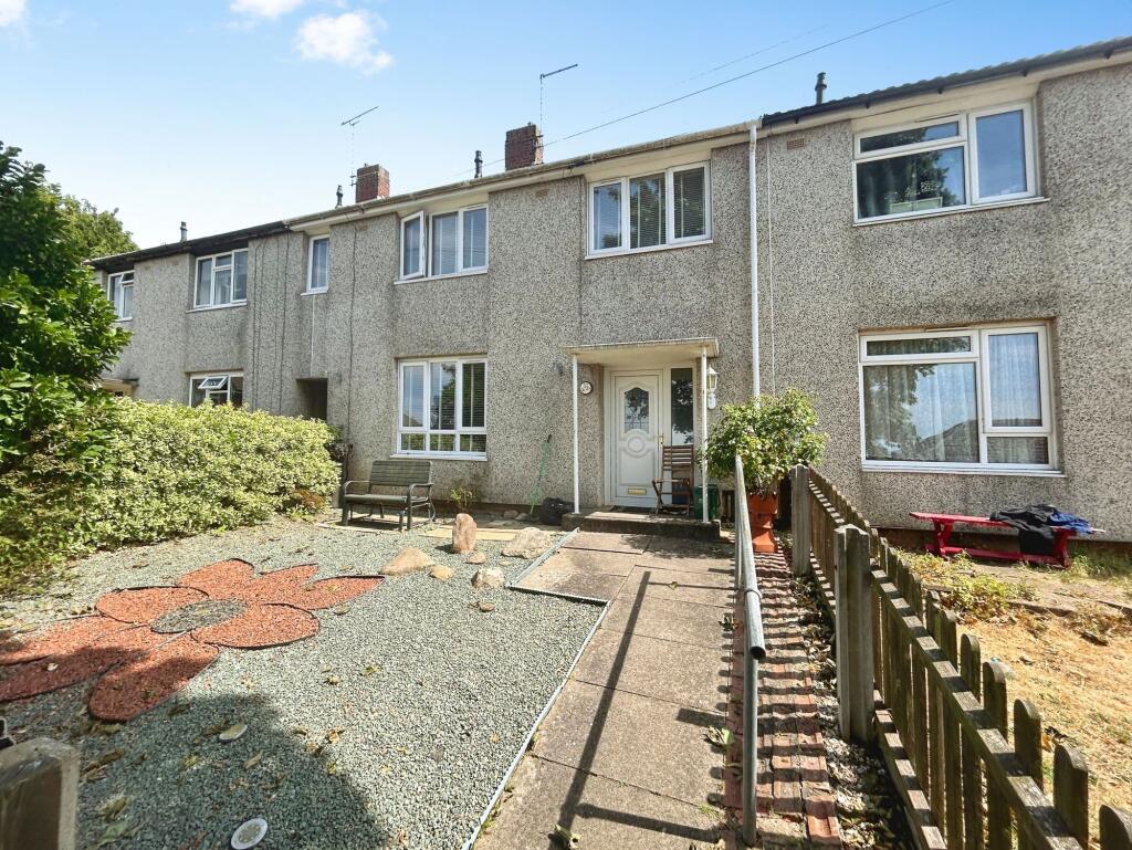 4 Bedroom Semi-Detached in DE15 0EL