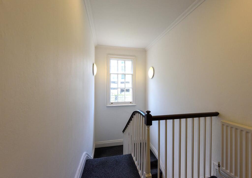 51 Frederick Rd_031.jpg