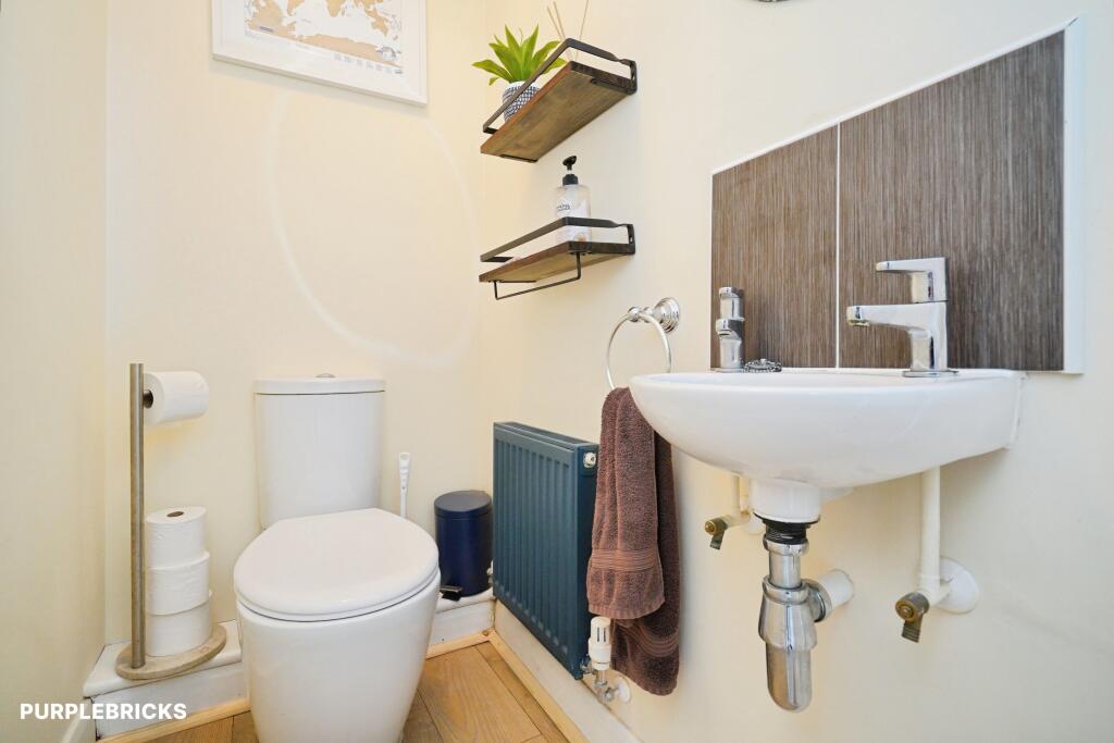 House in North West Leicestershire, Measham - More