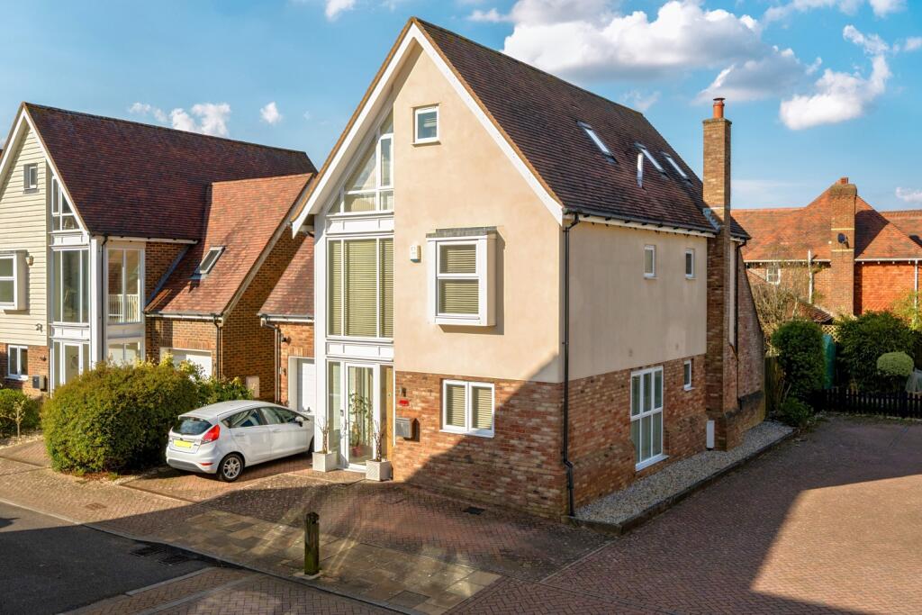 Main image of property: Paxton Avenue, Hawkinge, CT18