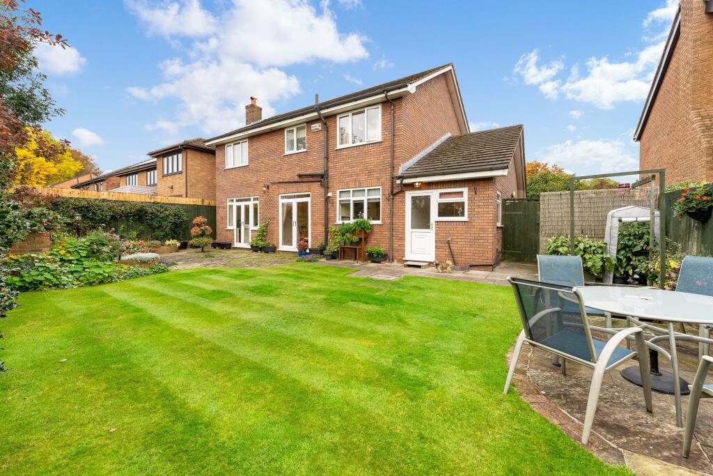 Lunts Heath Road, Widnes, WA8 photo 2