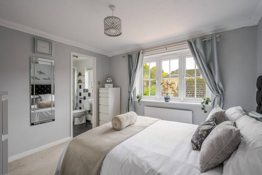 3-bed detached on Brimstone Court, Braintree, CM7, £375,000