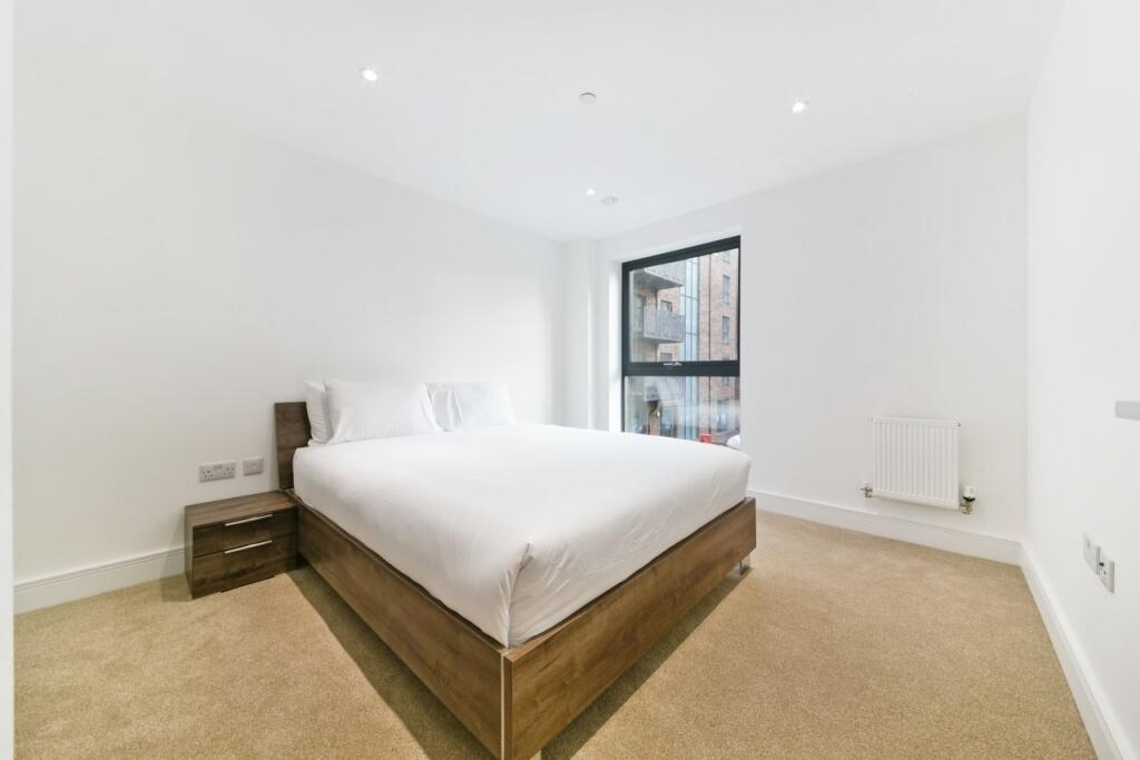 Leven Road, Poplar, London, E14 photo 3