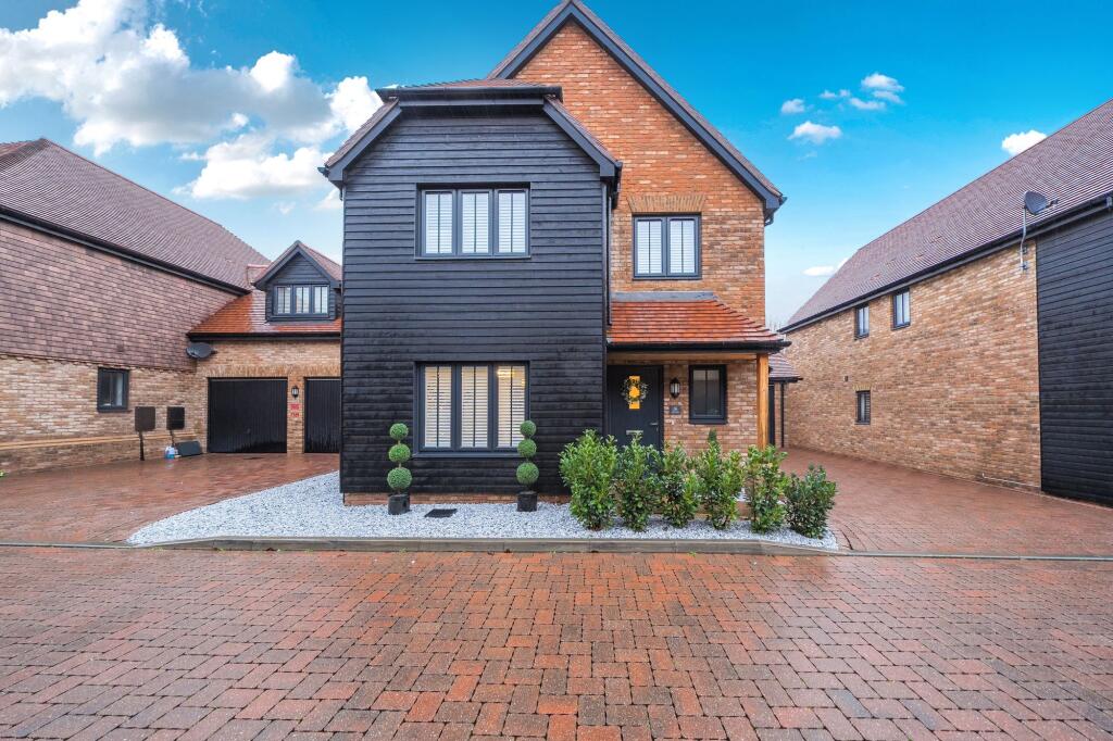 Main image of property: Oakleigh Grove, Cliffe Woods, Kent. ME3