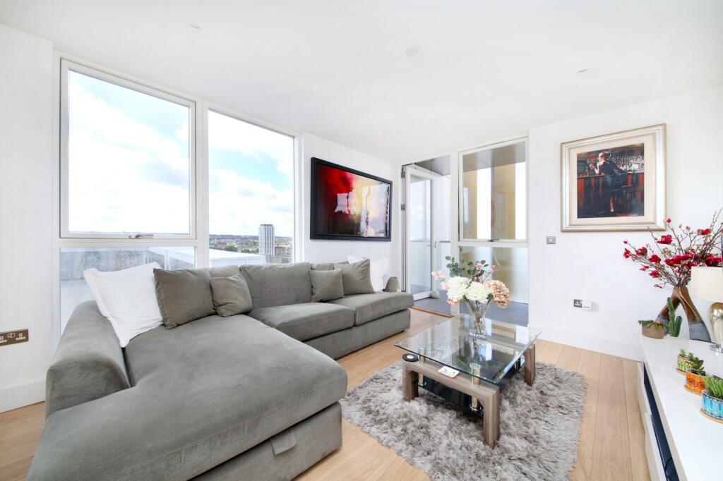 Apartment in London, Stockwell Park, Stockwell - View 2