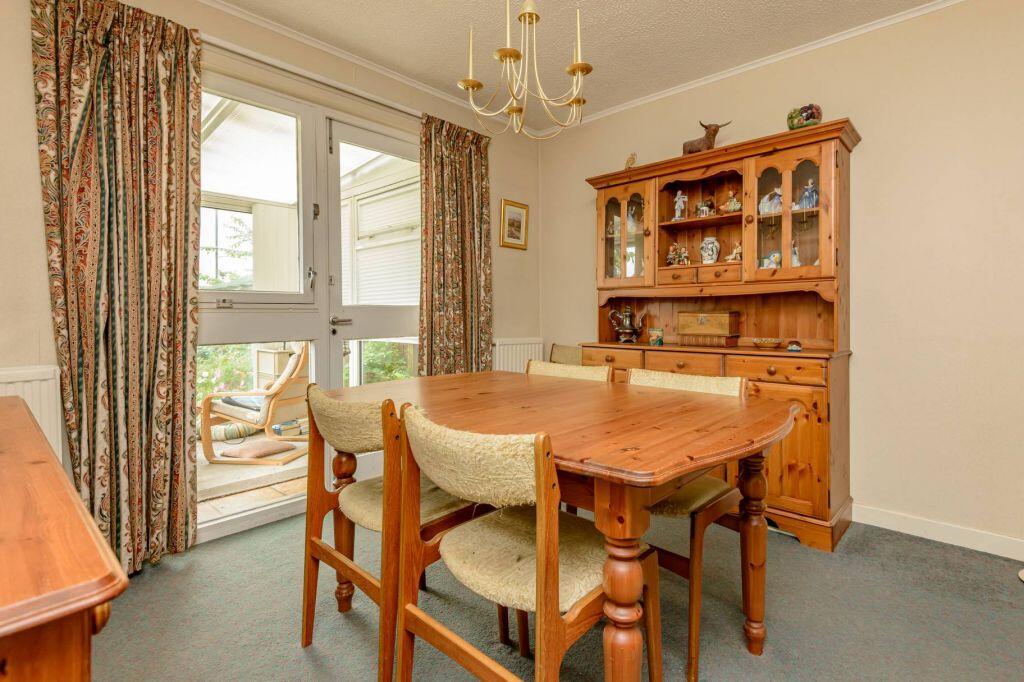 64 Bonaly Rise, Edinburgh, EH13 0QX photo 4