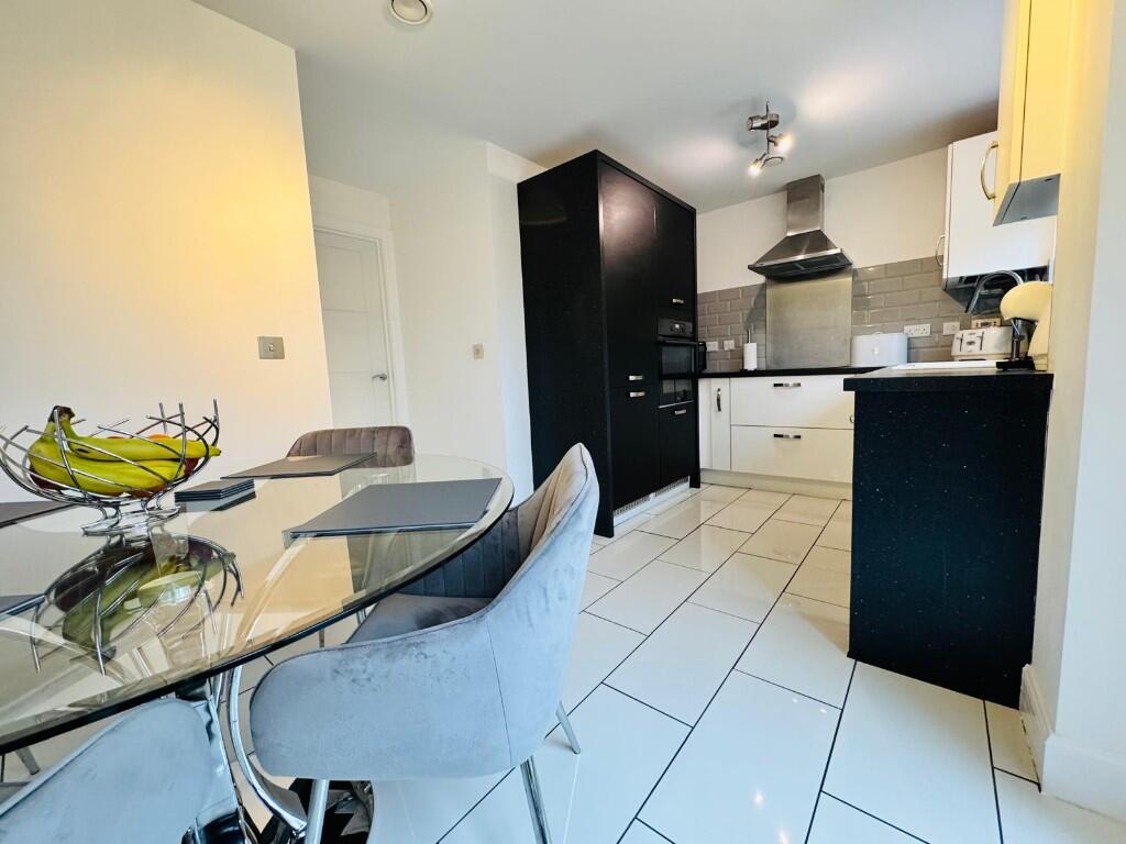 William Turner Road, Redcar, North Yorkshire, TS10 photo 2
