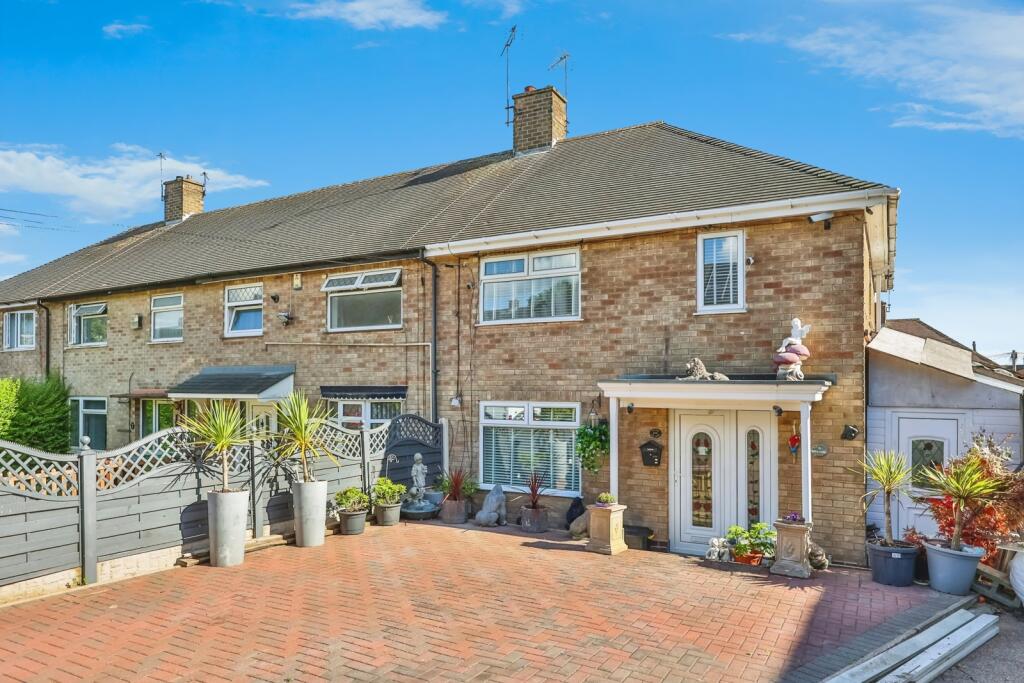 Main image of property: Pinewood Gardens, Clifton, Nottingham, NG11