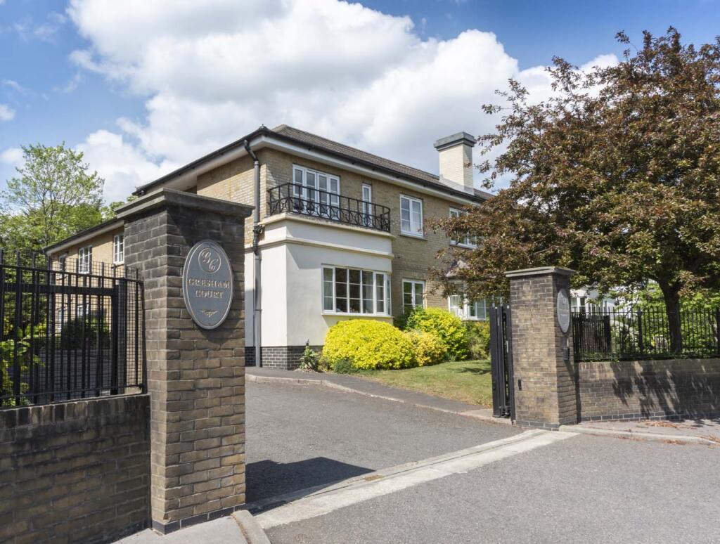 Main image of property: 27 Gresham Court, 11 Pampisford Road, Purley, Surrey, CR8 2UU