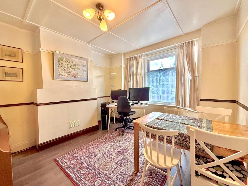 House in Swindon - View 4