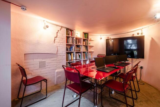 Hackney Rd 493495 NEW Low Res 17.jpg