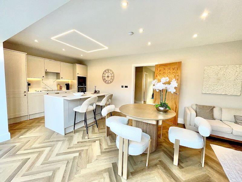 Additional image 3 of  Meadow View, Dosthill Road, Dosthill, Tamworth B77 1JB