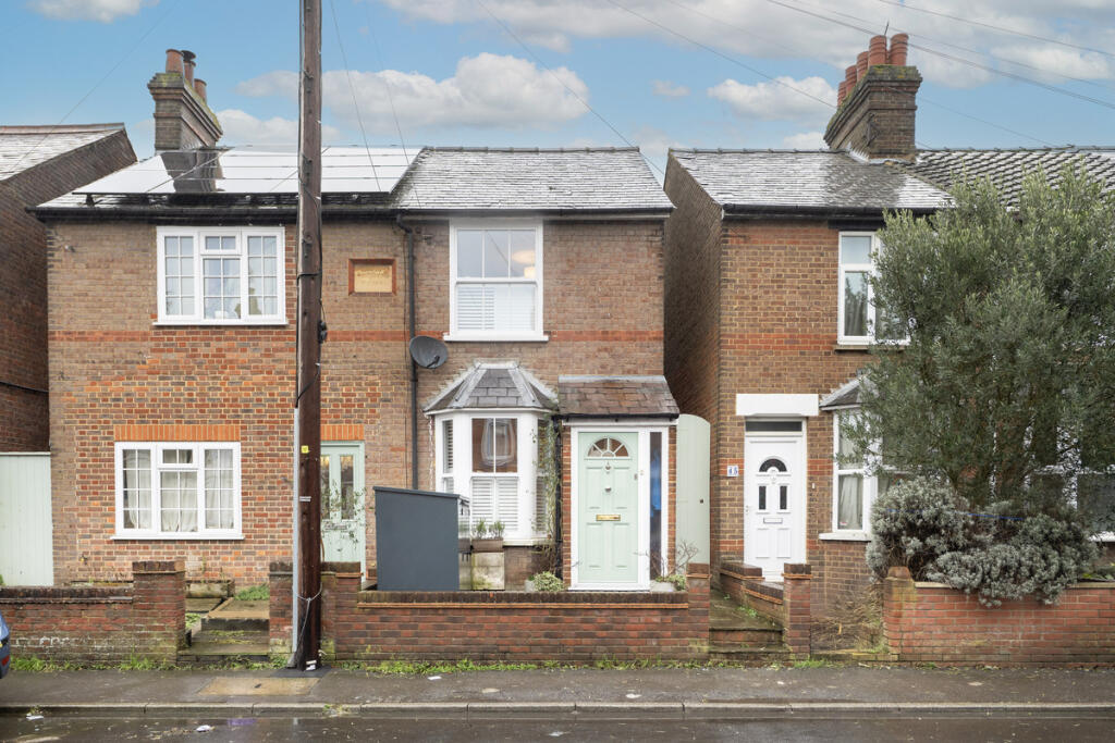 Main image of property: Sunnyside Road, Chesham, HP5