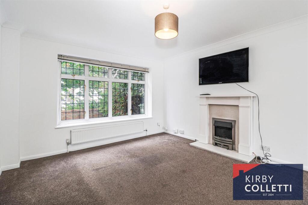 House in Enfield - View 5