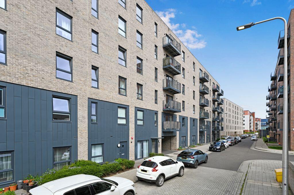 1-bed flat on 24/22 Pillans Place, Leith, Edinburgh, EH6 7DE, £220,000