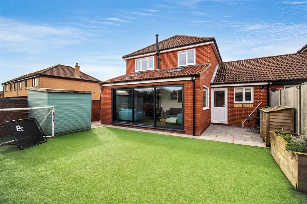 Main image of property: Starling Close, Aylsham