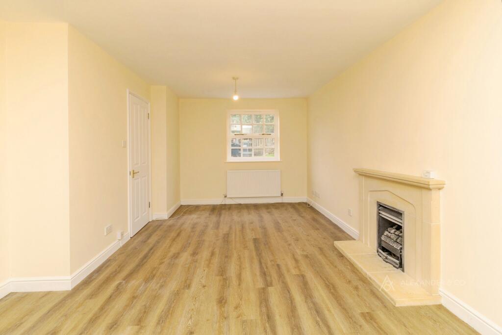 House in Luton - View 4