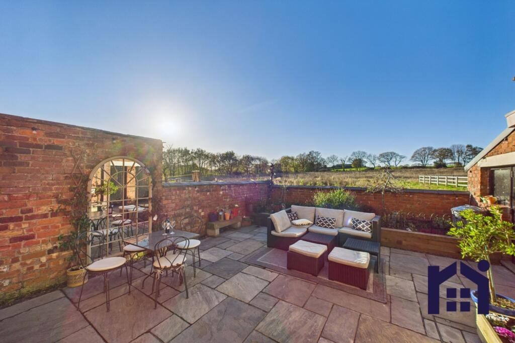 House in West Lancashire, Wrightington - View 4