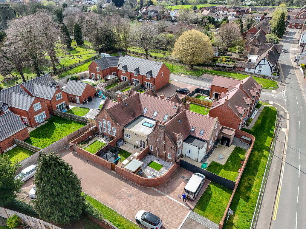 Main image of property: High Street, Polesworth, Tamworth, B78 1DU