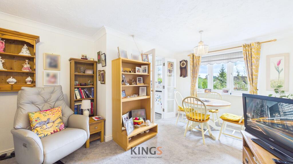 Apartment in Enfield - View 5