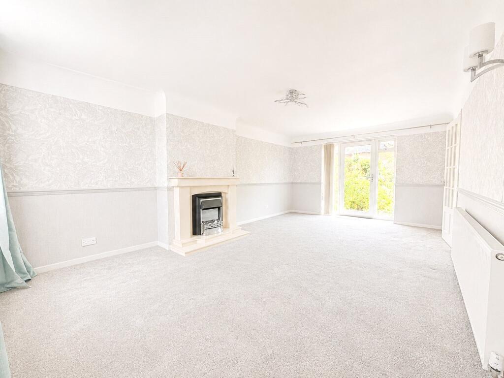 Upton Park Drive, Upton, Wirral, CH49 photo 2