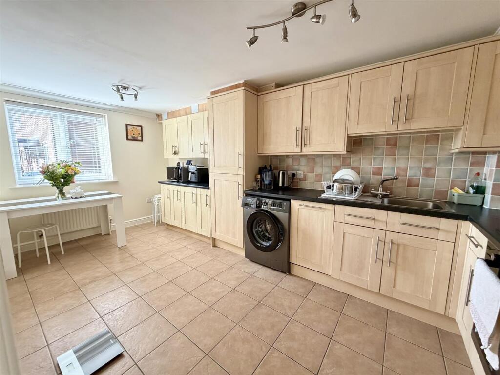 Apartment in Bournemouth - View 3