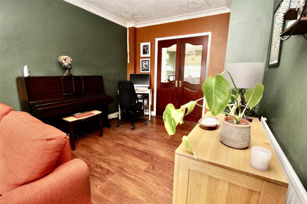 House in Birmingham, West Midlands - View 3