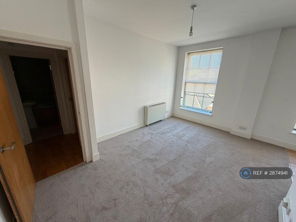 Additional image 2 of Stonehills, Welwyn Garden City, AL8
