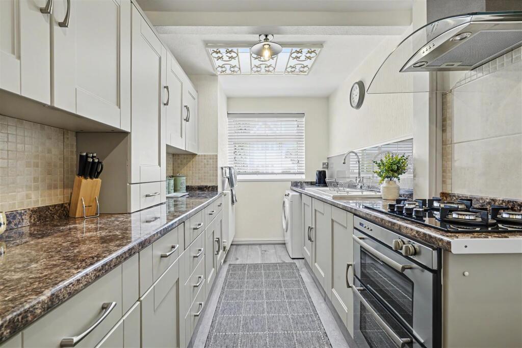 Trowell Grove, Long Eaton - View 3