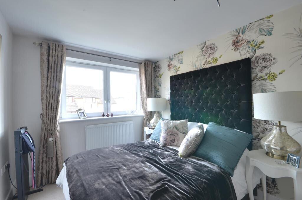 Apartment in Harrow - More